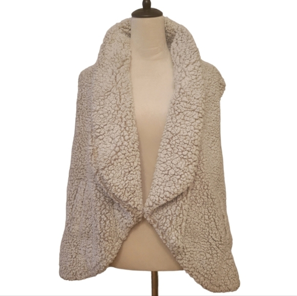 Altar'd State Faux Shearling Vest Size Small - Picture 1 of 5